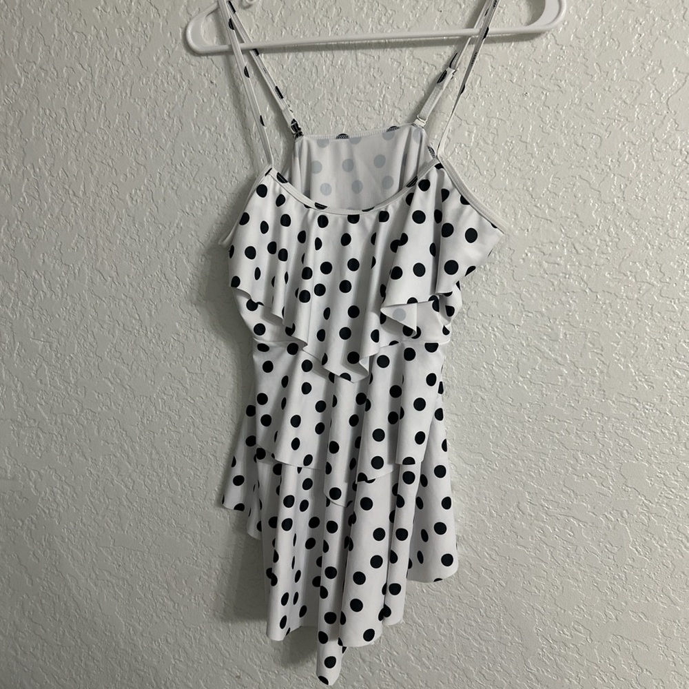 3/$7 Black and white polka dot swim tank size L